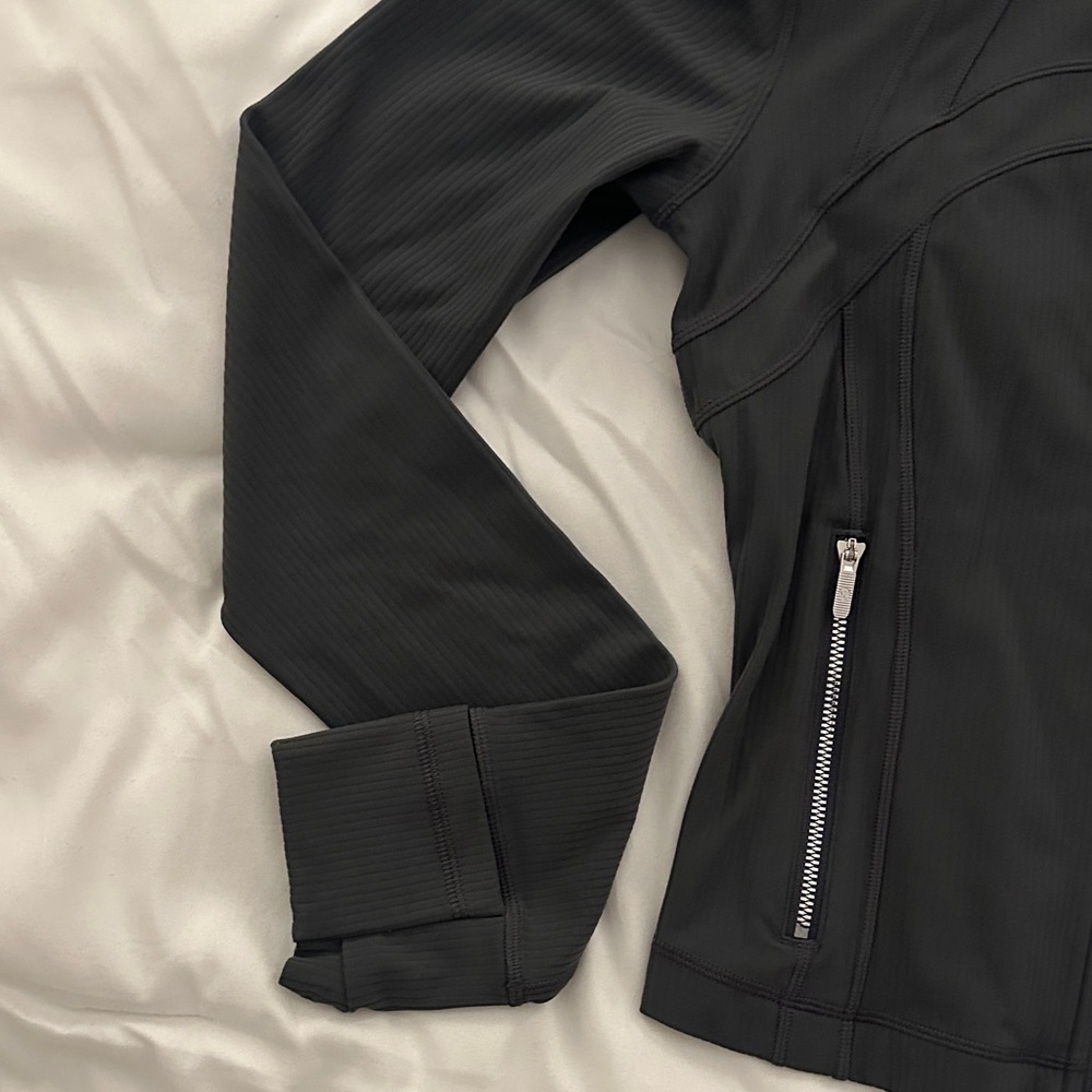 lululemon athletica Charcoal NULU Utility Jacket - Picture 4 of 10